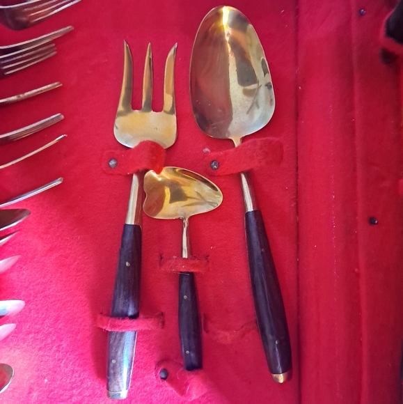 Eating utensils - Picture 3 of 6